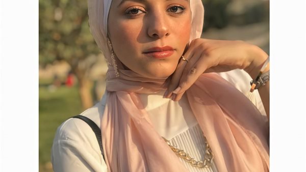 فتاة مترو السادات