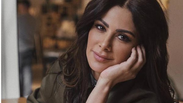 الفنانة صبا مبارك