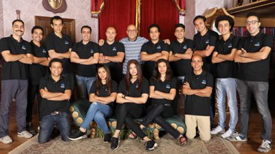 تعرف على طريقة ترويج أشرف عبد الباقي لعرض مسرحية”جريمة في المعادي” بجدة 