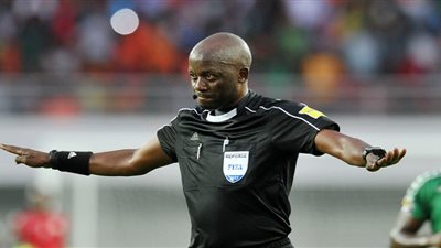 صافرة بتسوانية لإدارة مباراة الجزائر وغينيا في أمم إفريقيا