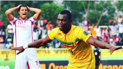 شاهد مهارات وأهداف الدبابة البشرية “ديانج ” لاعب الأهلي الجديد