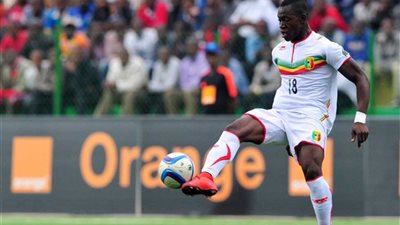 الأهلي يسابق الزمن لاستخراج تأشيرة ” أليو ديانج ” للحاق بمعسكر إسبانيا