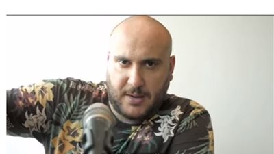 “صباح النعنع والليمون”.. أحمد بسيوني يقدم نصائح للمنتخب بأغنية جديدة (فيديو)