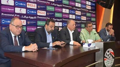 من واقع المسئولية الوطنية.. أبو ريدة يقيل الجهاز الفني ويتقدم باستقالته من اتحاد الكرة (بيان)