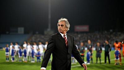 “خليلوزيتش” يقترب من خلافة رينارد في تدريب منتخب المغرب