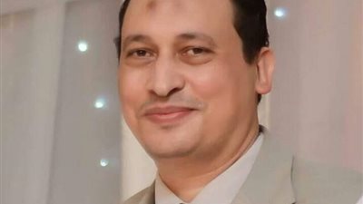 عاجل.. مصرع مدير نيابة أشمون وابنتيه في حادث مروع على طريق مطروح 