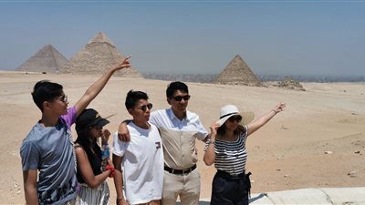 رئيس مدغشقر: كنت أرغب دائمًا في زيارة الأهرامات ومُعجب بضخامة أبو الهول (صور)