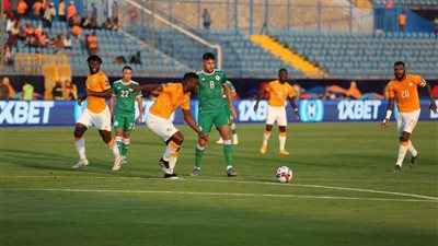 منتخب الجزائر يعبر موقعة كوت ديفوار إلى نصف نهائي أمم إفريقيا