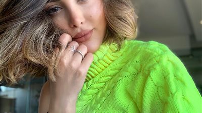 “بتلس لبس أخوها زينا”.. شاهد ماذا استعارت بسمة بوسيل من شقيقها بسبب الحر (صور)