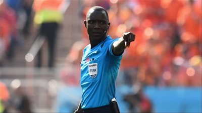 صحيفة جزائرية تهاجم “كاف” بسبب حكم مباراة نيجيريا