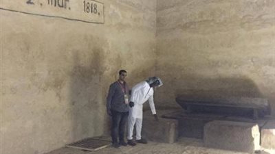 رئس بعثة بنين في زيارة للأهرامات قبل الرحيل (صور)