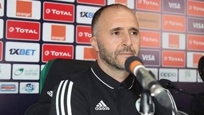 بلماضي: بونجاح من أفضل المهاجمين في العالم