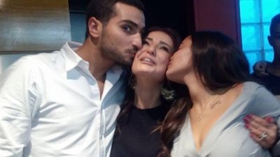 أمل رزق تنبش في الملفات القديمة: “رفضت محمد الشرنوبي حينما تقدم لأبنتي” (فيديو)