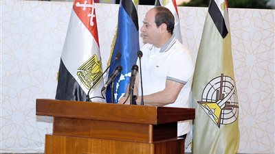 السيسى يحضر حفل تخريج دفعة جديدة من ضباط الصف (بث مباشر)