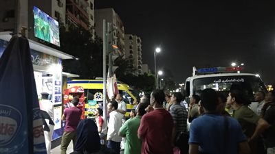 تزاحم مقاهي مدينة نصر لمشاهدة مباراة السنغال والجزائر (صور)