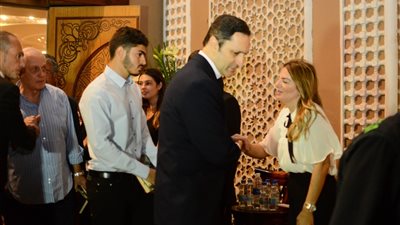جمال وعلاء مبارك والسقا ونجوم المجتمع في عزاء زوجة الراحل إبراهيم سعدة (صور)