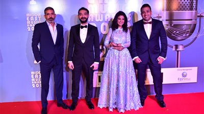 توزيع جوائز “الميما” بحضور كوكبة من نجوم الفن (صور)