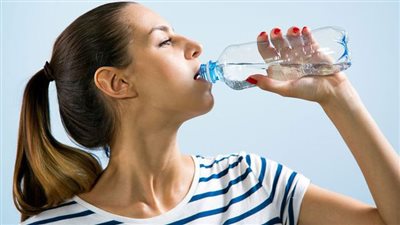 “غير العطش”.. أعراض تصيب الجسم بالجفاف تعرف عليها