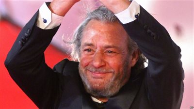 وفاة الفنان فاروق الفيشاوي بعد صراع مع المرض