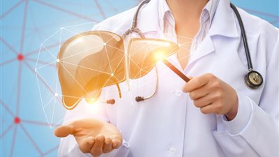 أبرزها الجنس الفموي.. “الصحة العالمية” تكشف أسباب الإصابة بالتهابات الكبد الوبائي (صورة)