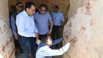 وزير الآثار يستعرض حفل افتتاح واستقبال الزوار بالمتحف المصري الكبير مع مدبولي