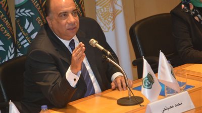 محمد مصيلحي يزور معسكر الاتحاد السكندري في برج العرب