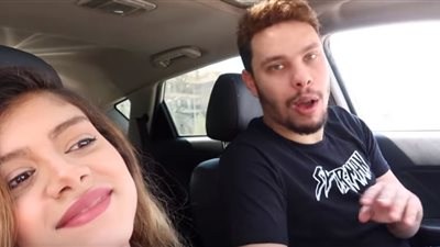 تحدى البلاغات والنيابة.. فيديو جديد لـ”أحمد حسن وزوجته” مع طفلتهما بعد ساعات من الجدل