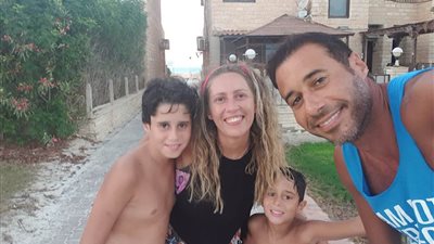 أحمد السعدنى يرثى أم أطفاله برسالة مؤثرة: “كانت بتكلمنى قبلها بساعة.. وملحقتش أرجعلها” (صورة)