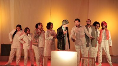 محافظ البحر الأحمر يشهد ” ولاد البلد” بحضور ٤٠٠٠ متفرج