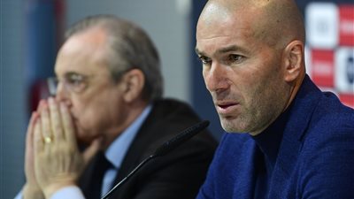 الأزمات تتوالي في ريال مدريد قبل انطلاق الليجا.. زيدان يهدد بالاستقالة