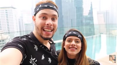 من دبي إلى ماليزيا.. أحمد حسن وزينب يستفزان الجمهور من داخل بيتهما الجديد (فيديو)