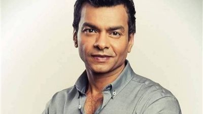 محمد محيي يعود بعد 10 سنوات بأغنية “بتاع زمان” من ألبومه الجديد