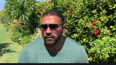 هذه علاقتي بـ”أيمن نور” وتفاصيل الواقعة المدبرة.. أول رد من المتهم فى واقعة “كاديلاك الساحل” (فيديو)