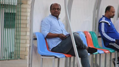 إسماعيل يوسف يحفز لاعبي الزمالك قبل مواجهة ديكاداها الصومالي