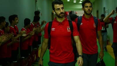 وصول حافلة الأهلي إلى ستاد برج العرب لمواجهة اطلع برة بدوري أبطال إفريقيا  (صور)