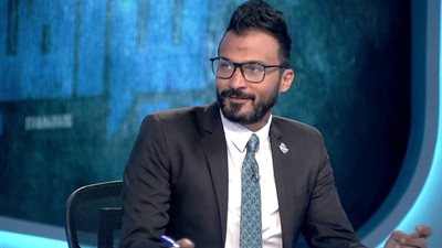 إبراهيم سعيد: “بدايتي كانت مع الزمالك.. ووالدي أقسم بالطلاق لانتقالي للأهلي” (فيديو)