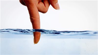 من بينهم حساسية الماء.. تعرف على أكثر الأمراض النادرة حول العالم