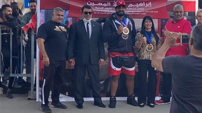 إسلام عبد المعين لاعب مستر أولمبيا يصل إلى القاهرة.. ويؤكد: رفعنا علم مصر في أمريكا 