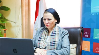 وزيرة البيئة: الأكياس البلاستيكية خطر على صحة المواطن