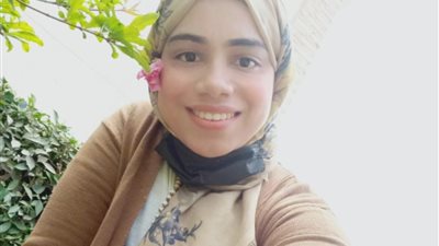 حققت حلمي وعندي 9 سنين.. مرفت أصغر طالبة تحصل على شهادة محو الأمية