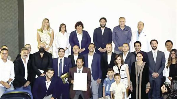 وزيرة الثقافة تكرم