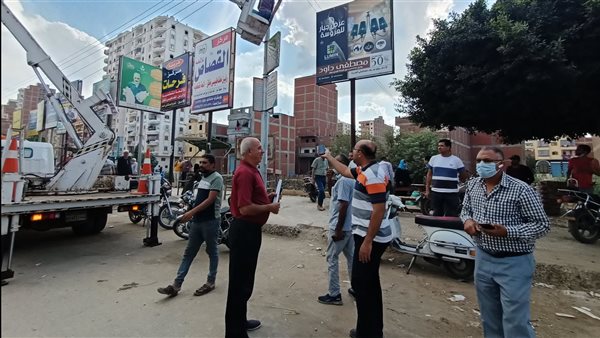 حملة إزالات بشارع