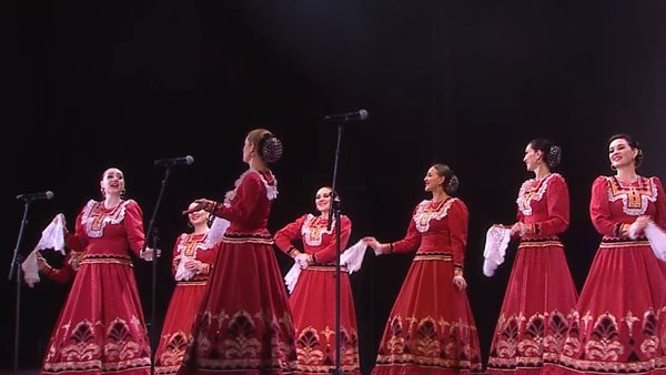 جانب من العروض