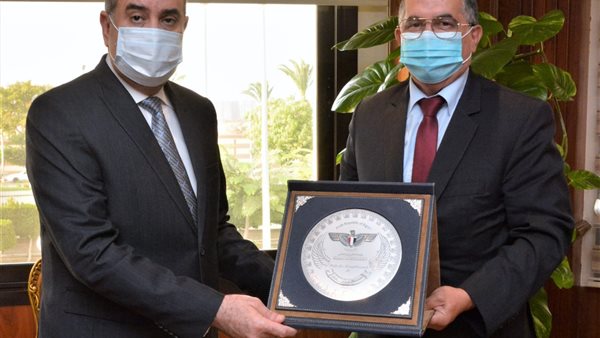 الكابتن محمد منار