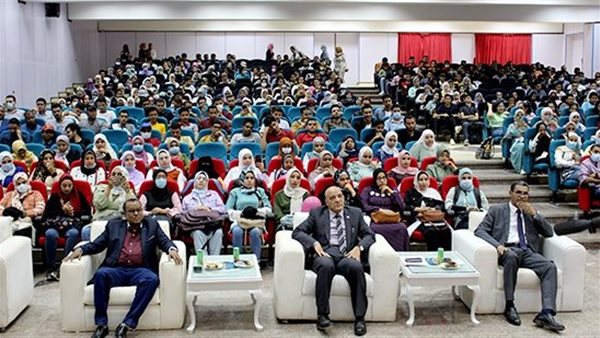 رئيس جامعة أسوان