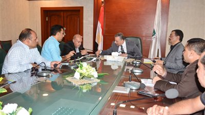 محافظ سوهاج ورئيس جهاز تعمير جنوب الصعيد يبحثان سبل التعاون المشترك