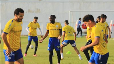 الإسماعيلي يواصل تدريباته استعدادا لـ الأهلي بحضور اللجنة الفنية