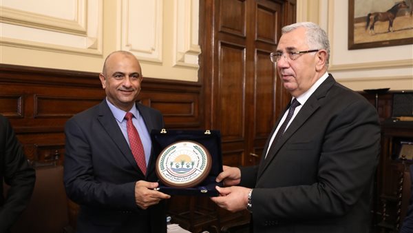 وزير الزراعة