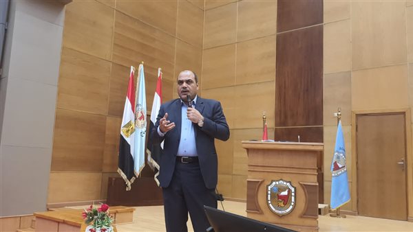 الدكتور محمد الباز