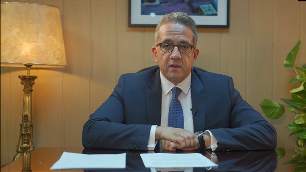 الدكتور خالد العناني